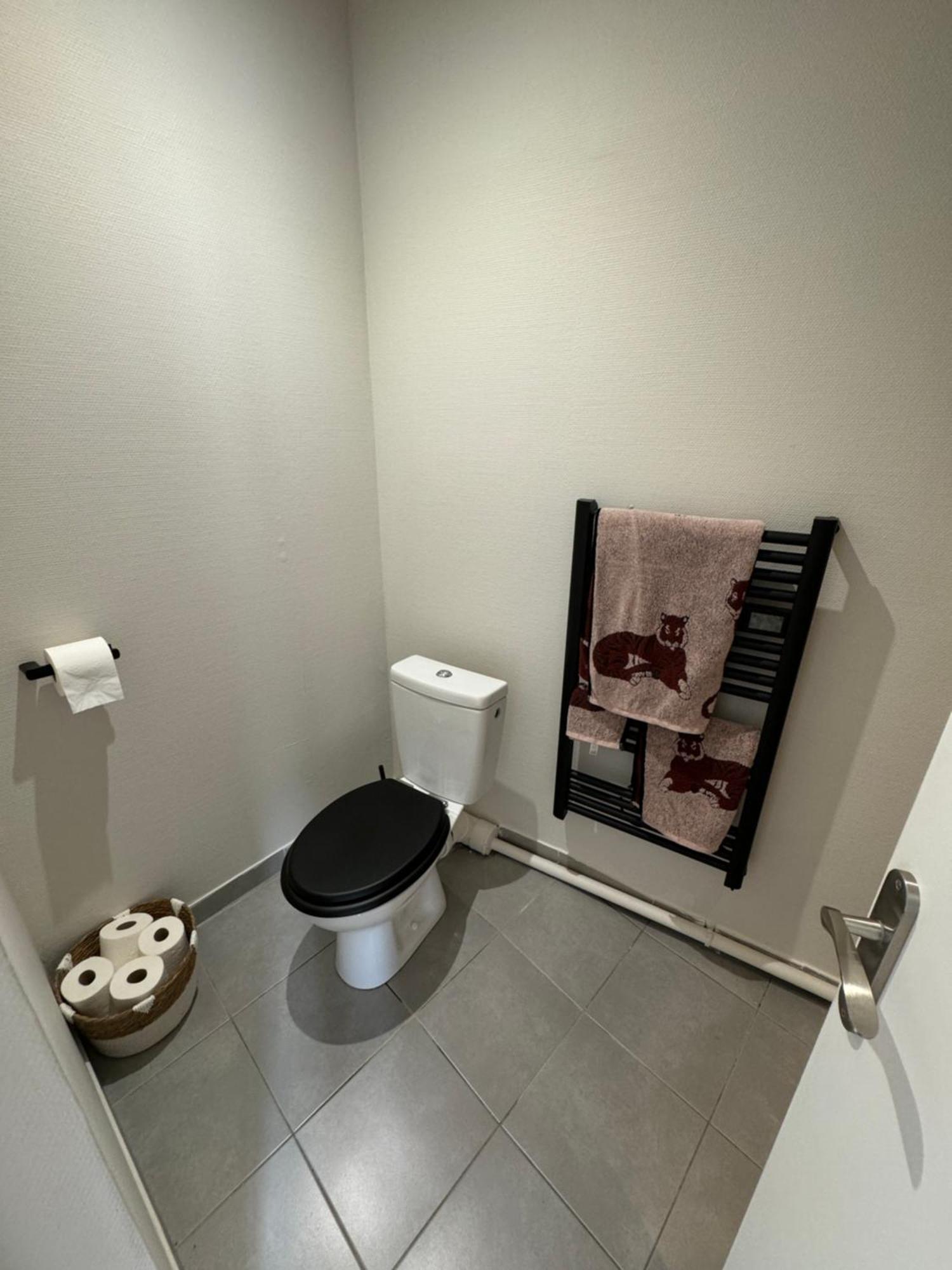 Appartement Avec Une Chambre Лион Екстериор снимка